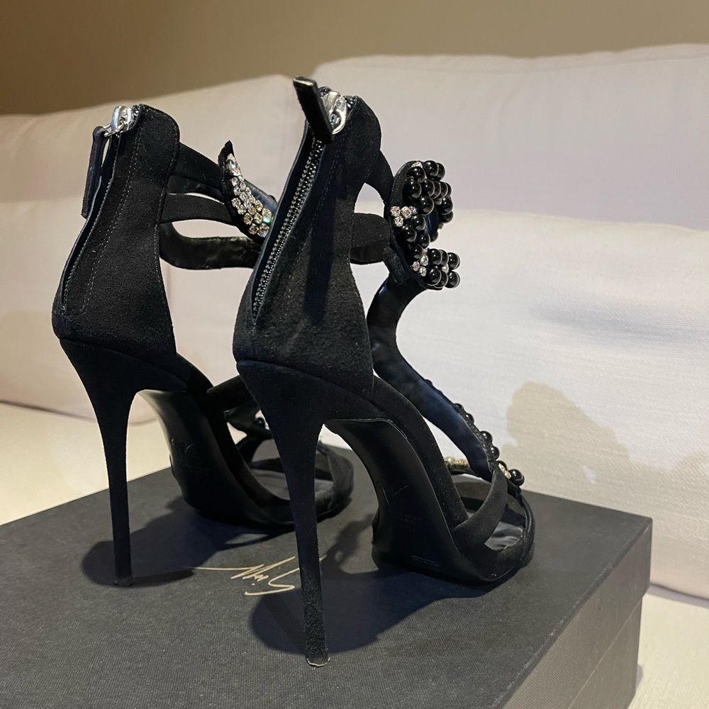 Giuseppe Zanotti - Picture 6 of 12